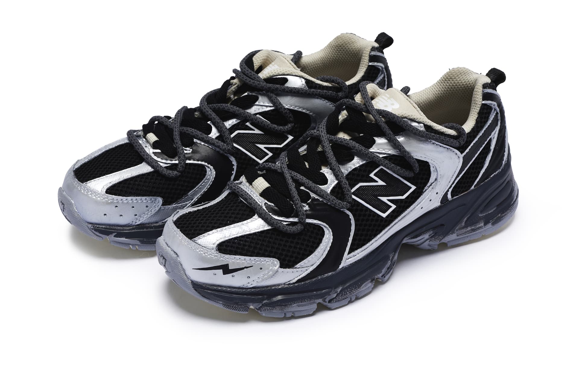 Кроссовки для бега New Balance 530 Black Silver - изображение 4