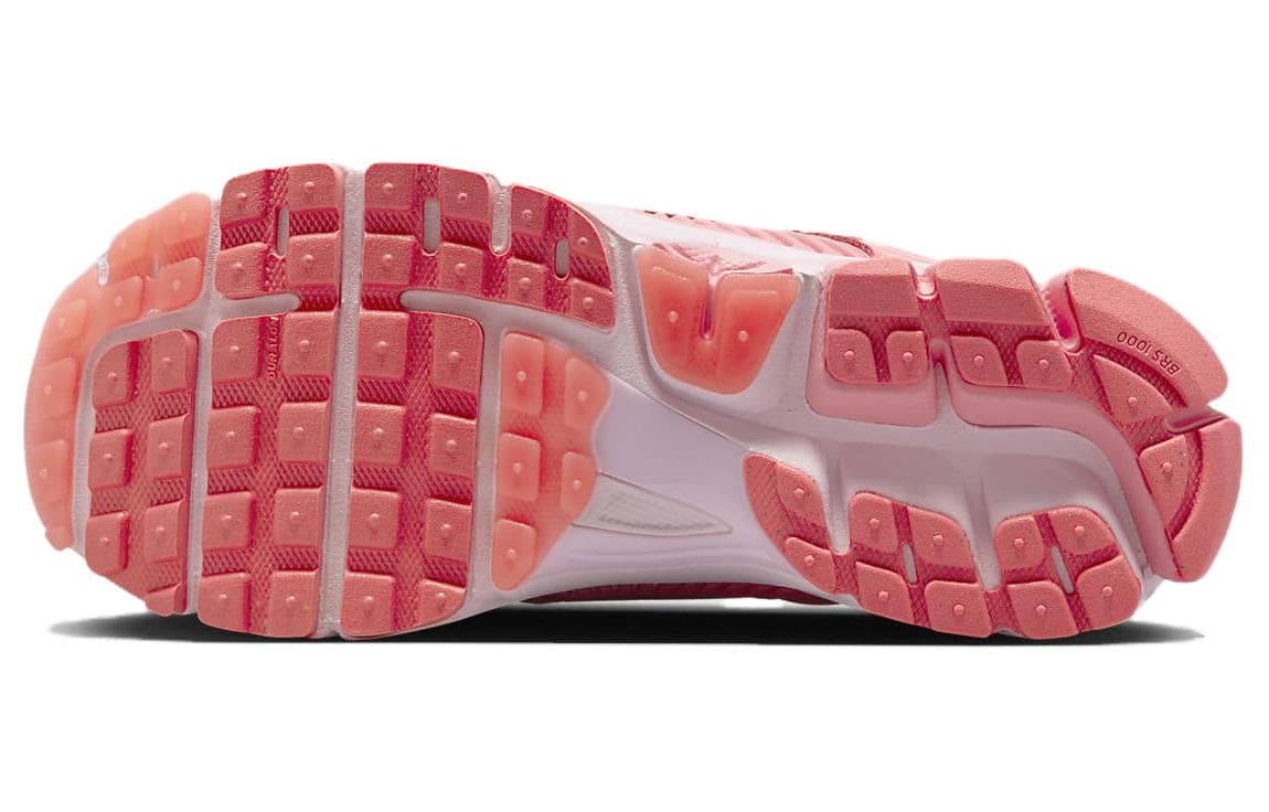 Кроссовки для бега Nike Air Zoom Vomero 5 Pink — фото 6