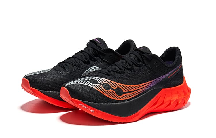 Кроссовки для бега Saucony Endorphin Pro 4 Black Red — фото 3