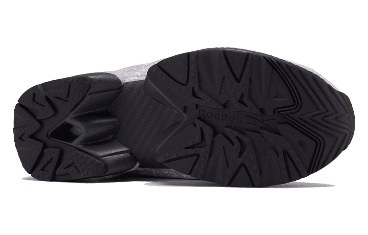 Кроссовки для бега Eames x Reebok Instapump Fury 95 - изображение 6