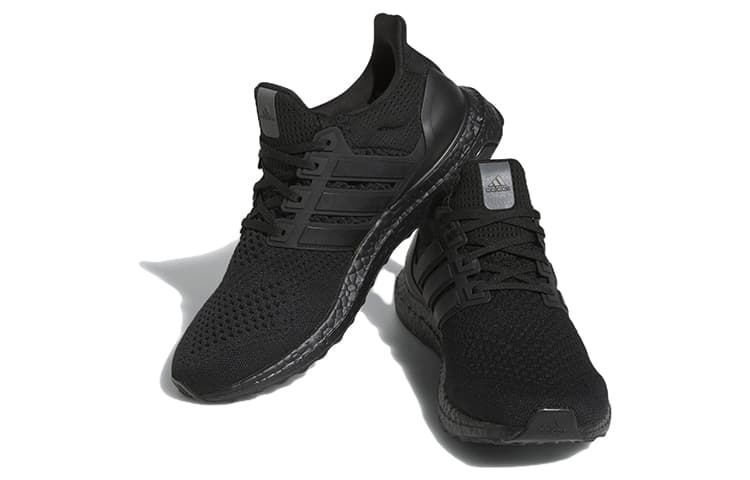 Кроссовки для бега adidas Ultraboost 1.0 - изображение 3