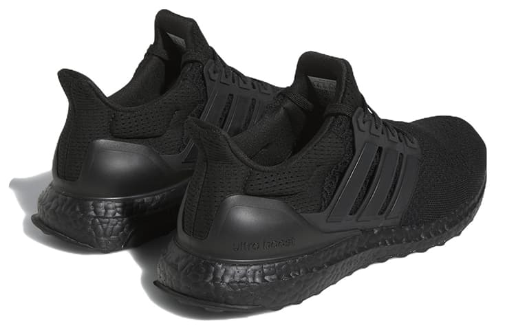 Кроссовки для бега adidas Ultraboost 1.0 - изображение 4