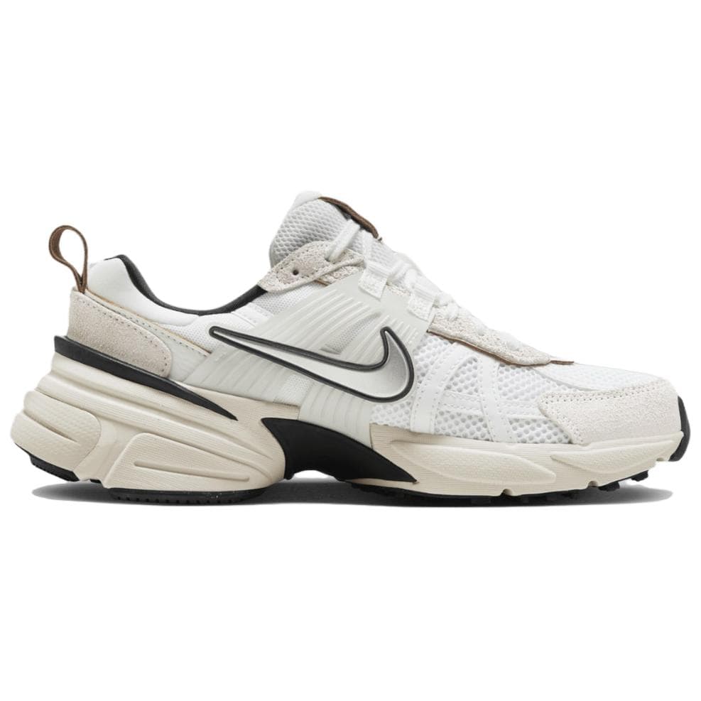 Кроссовки для бега Nike V2K Run Black White - изображение 2