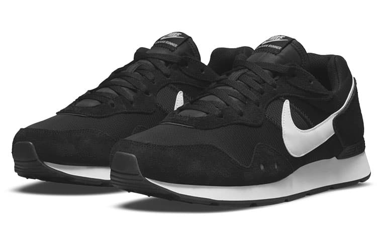 Кроссовки для бега Nike Venture Runner Black White - изображение 3