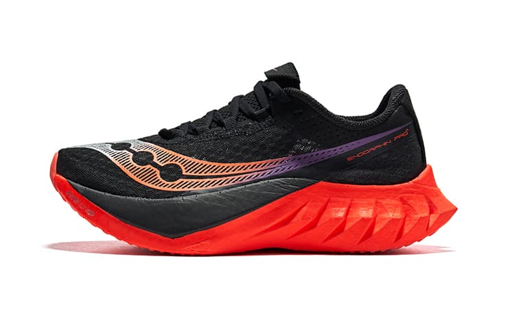 Кроссовки для бега Saucony Endorphin Pro 4 Black Red - изображение 1