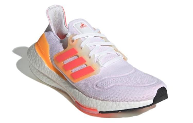 Кроссовки для бега adidas Ultraboost 22 - изображение 3