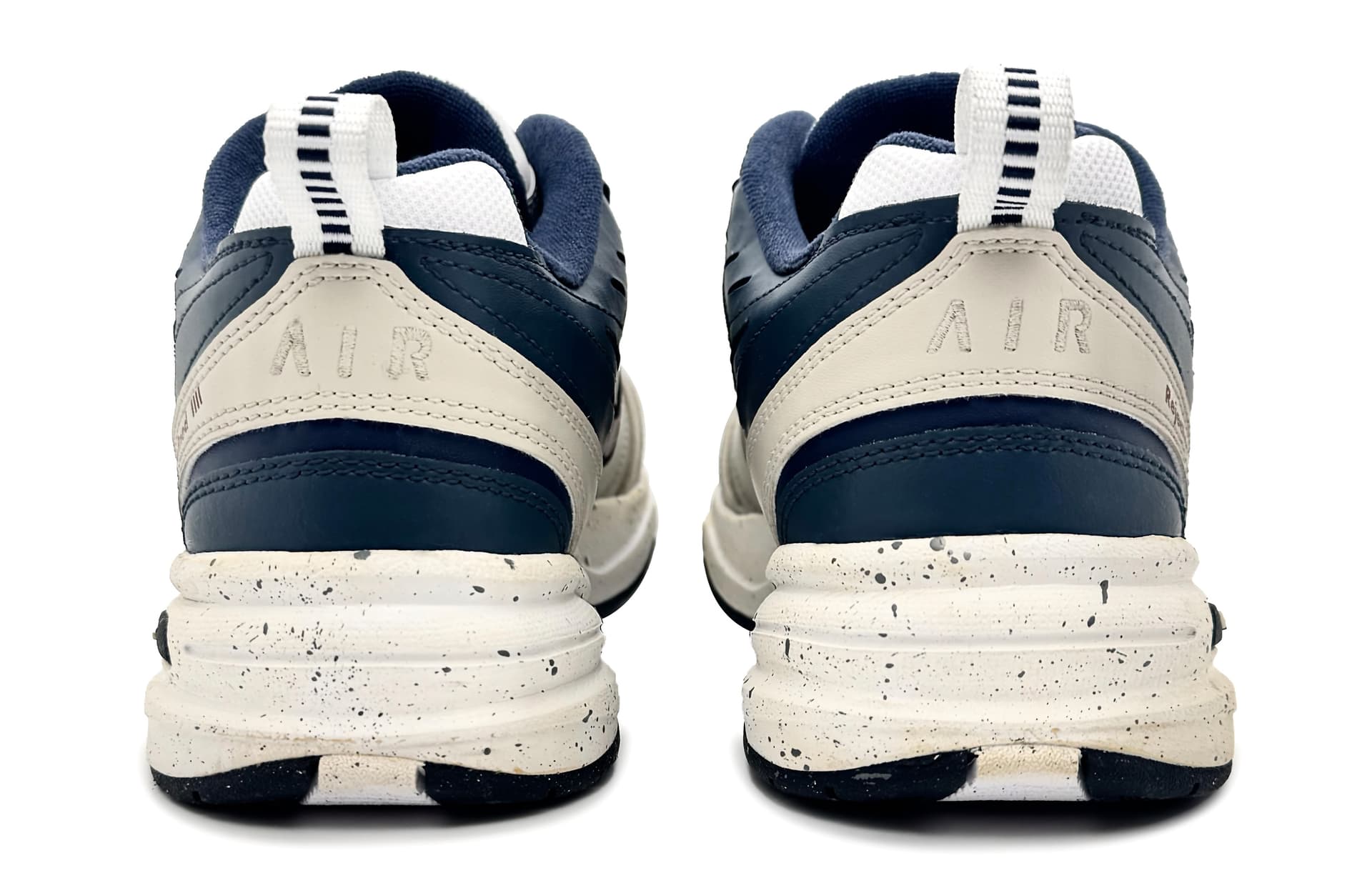 Кроссовки Nike Air Monarch 4 - изображение 4