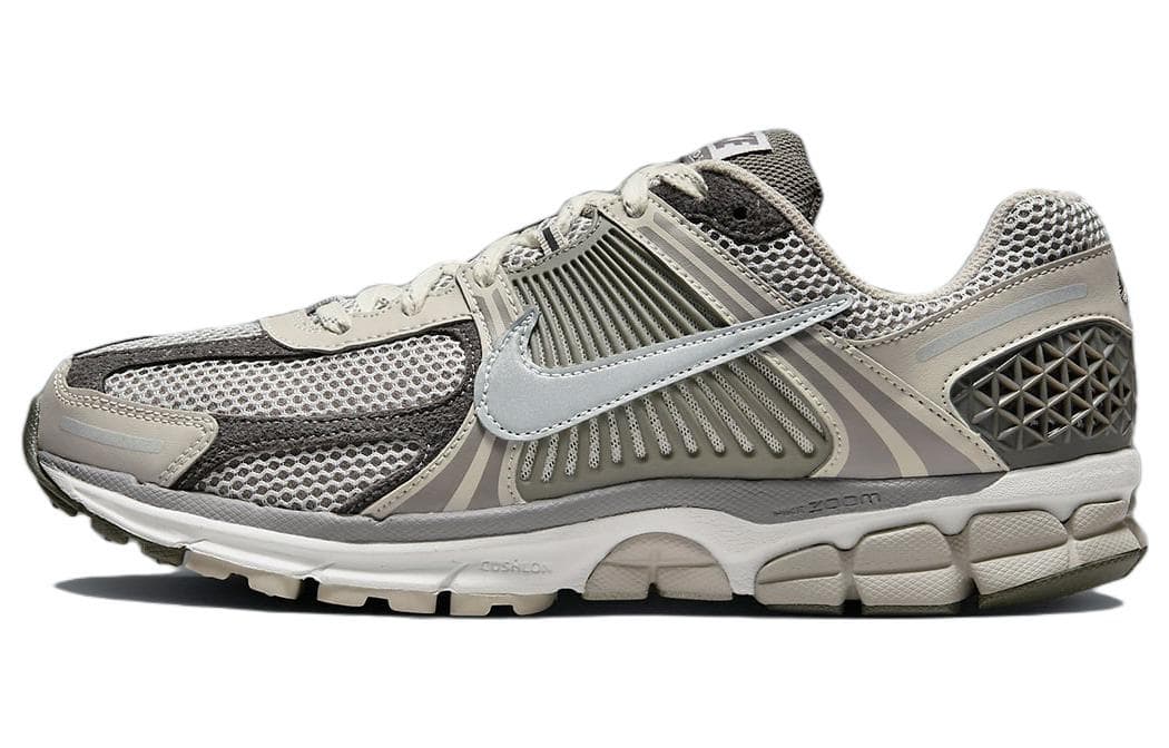 Кроссовки для бега Nike Air Zoom Vomero 5 "Bone Beige"