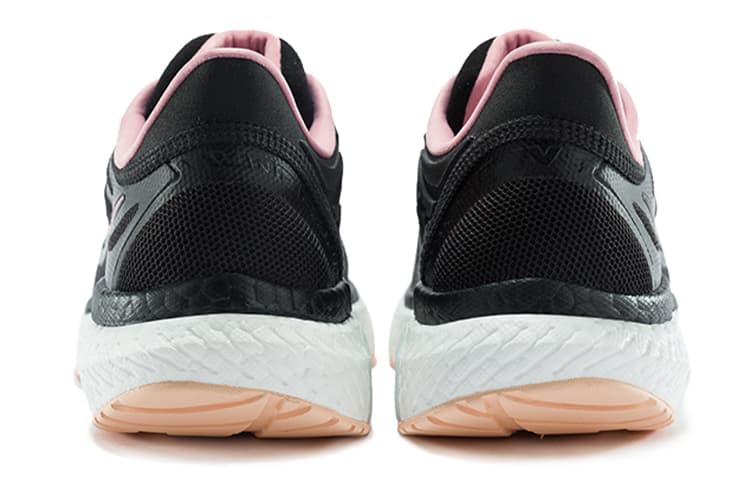 Кроссовки для бега Saucony Hurricane 23 - изображение 4