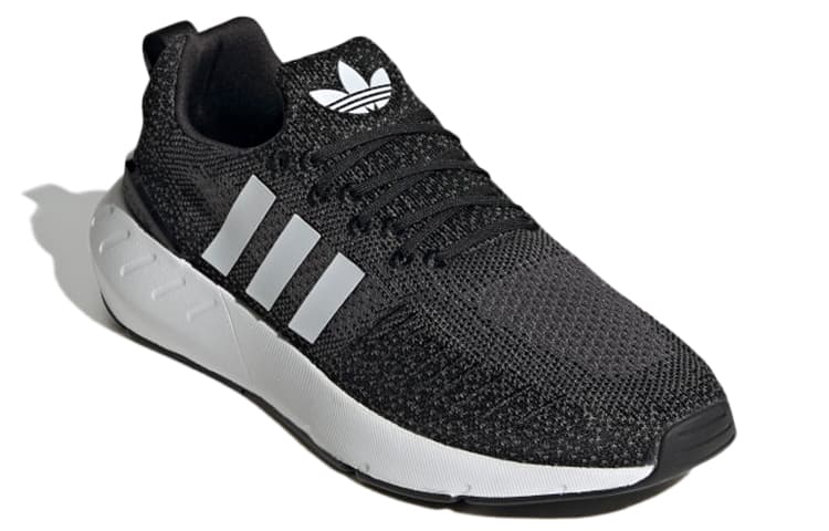 Кроссовки для бега adidas Swift Run 22 - изображение 3