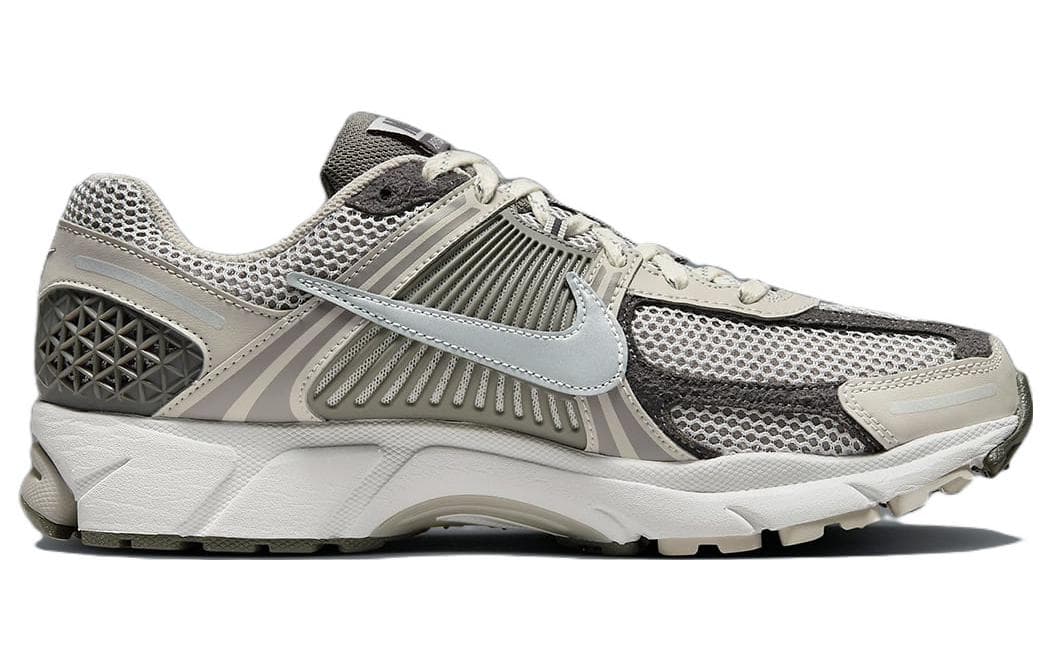 Кроссовки для бега Nike Air Zoom Vomero 5 "Bone Beige" — фото 2