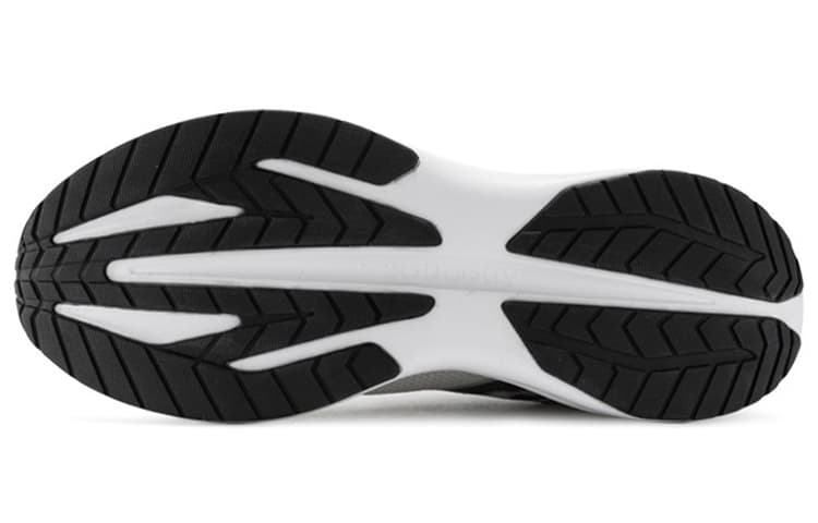 Кроссовки для бега Saucony Striker 2 - изображение 5