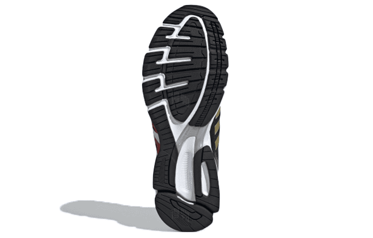 Кроссовки для бега adidas Equipment 10 Black Gold Red - изображение 6