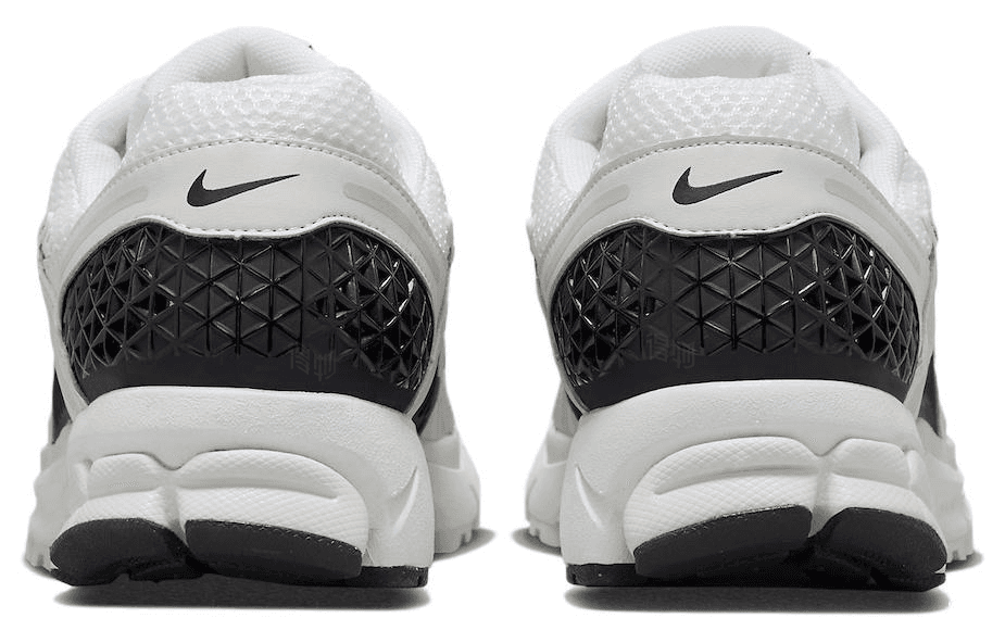 Кроссовки для бега Nike Air Zoom Vomero 5 White — фото 4