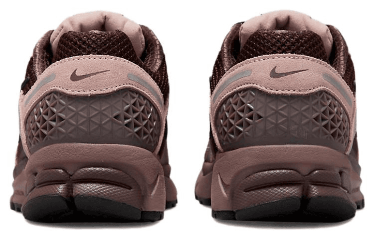 Кроссовки для бега Nike Air Zoom Vomero 5 Pink Oxford Plum Eclipse — фото 5