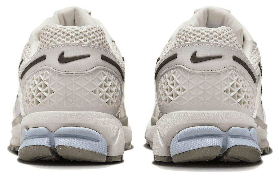 Кроссовки для бега Nike Air Zoom Vomero 5 — фото 5