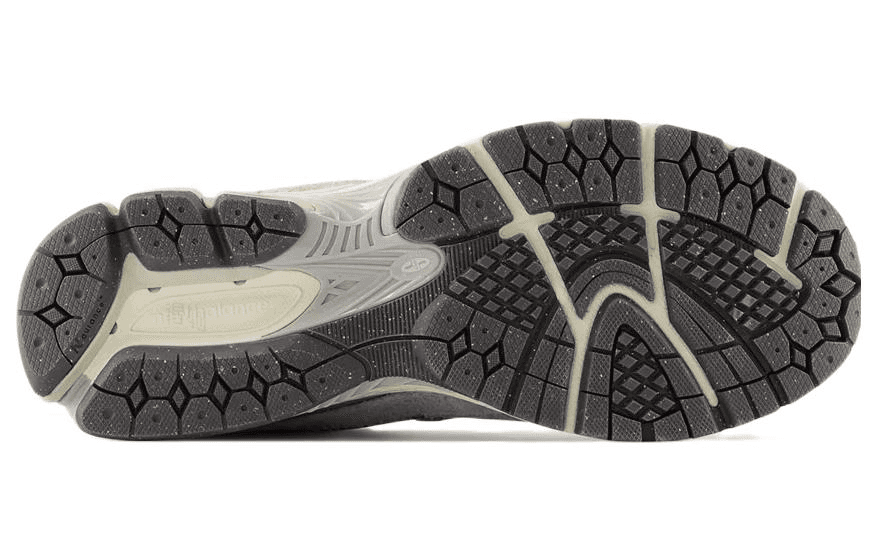 Кроссовки для бега New Balance 2002R Grey Yellow - изображение 5