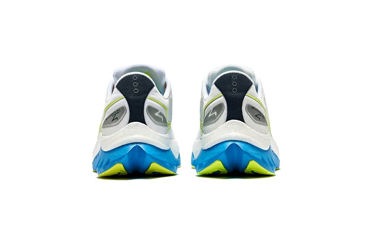 Кроссовки для бега Saucony Endorphin Speed 4 White Green - изображение 4