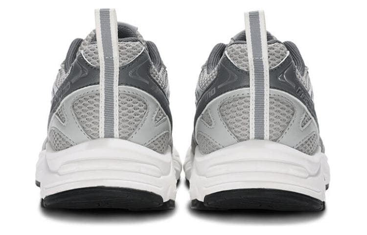 Кроссовки для бега Mizuno LG 2000 - изображение 4