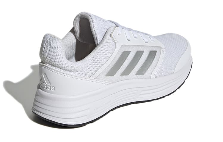Кроссовки для бега adidas Galaxy 5 - изображение 4
