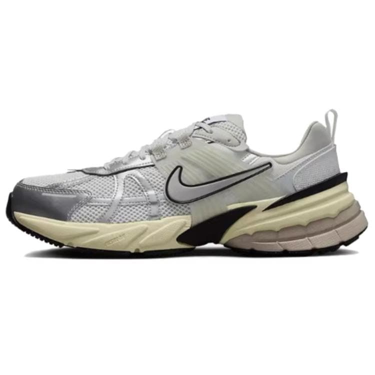 Кроссовки для бега Nike V2K Run - изображение 1