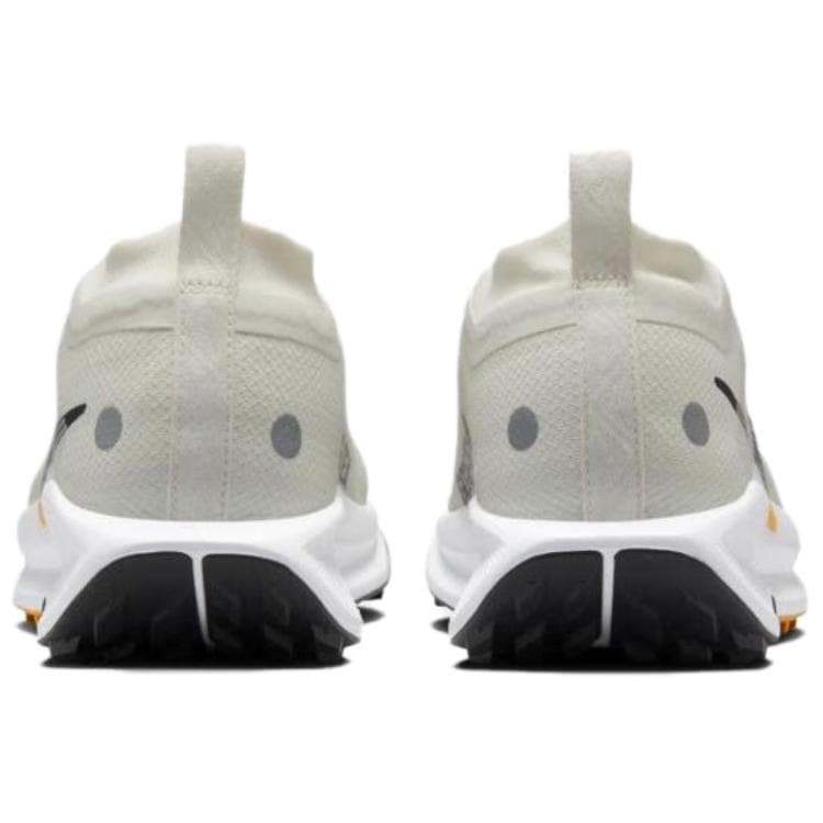 Кроссовки для бега Nike Pegasus Trail 5 Low Топ Беговые кроссовки Женские Бежевый - изображение 5
