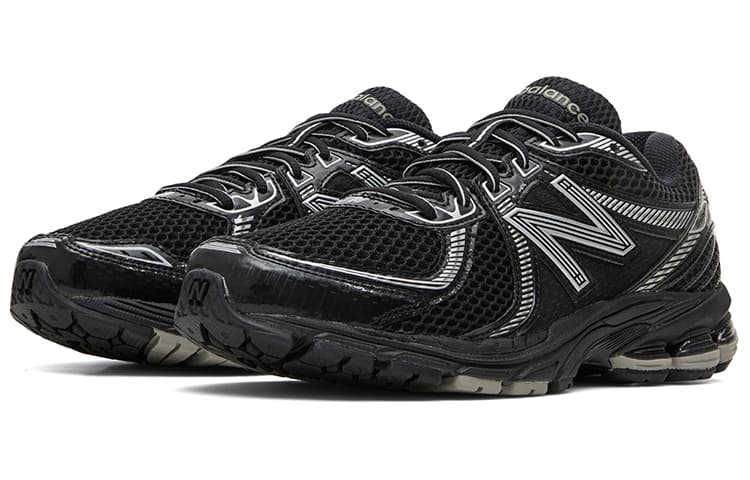 Кроссовки для бега New Balance 860 Black White - изображение 4
