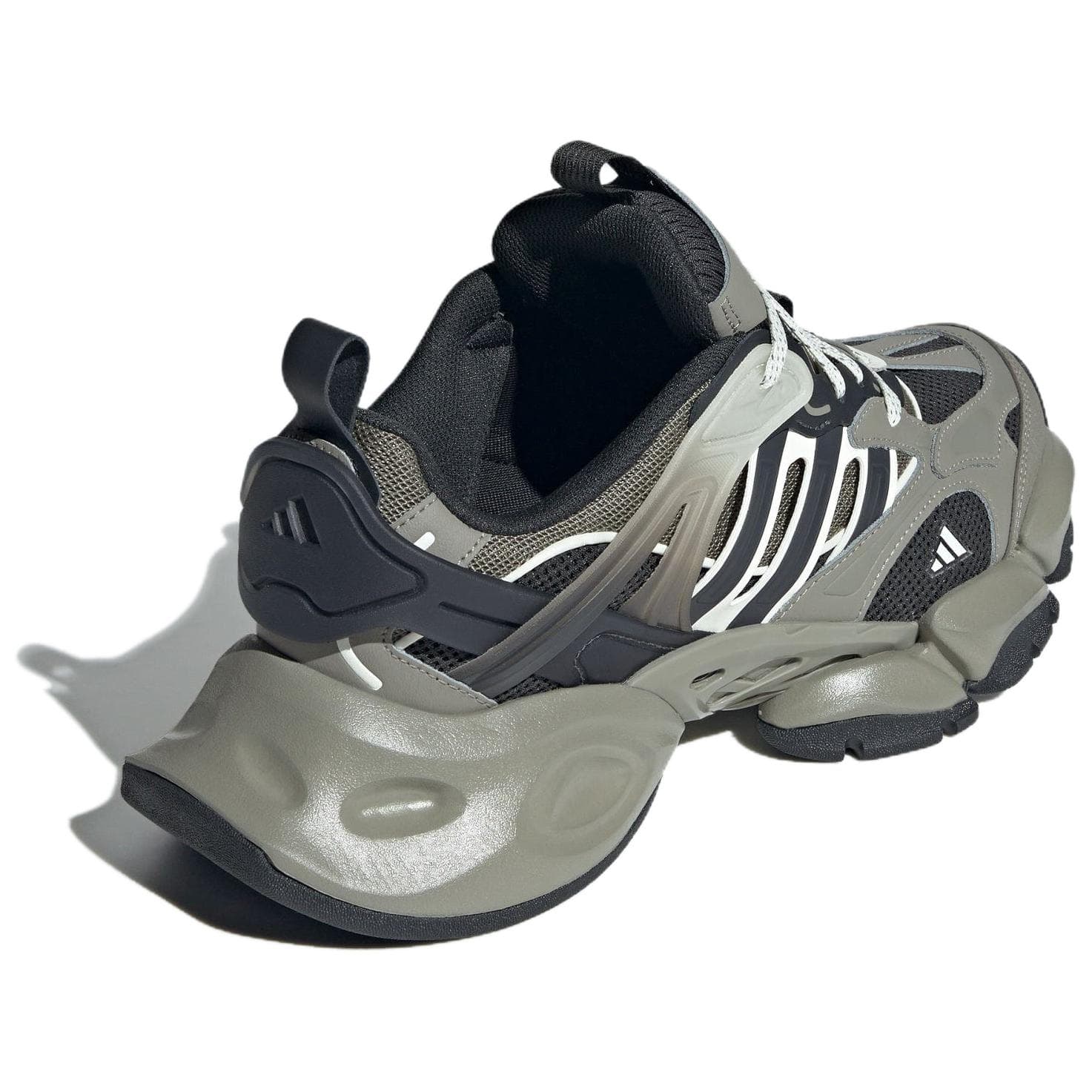 Кроссовки adidas XLG Runner Deluxe - изображение 3