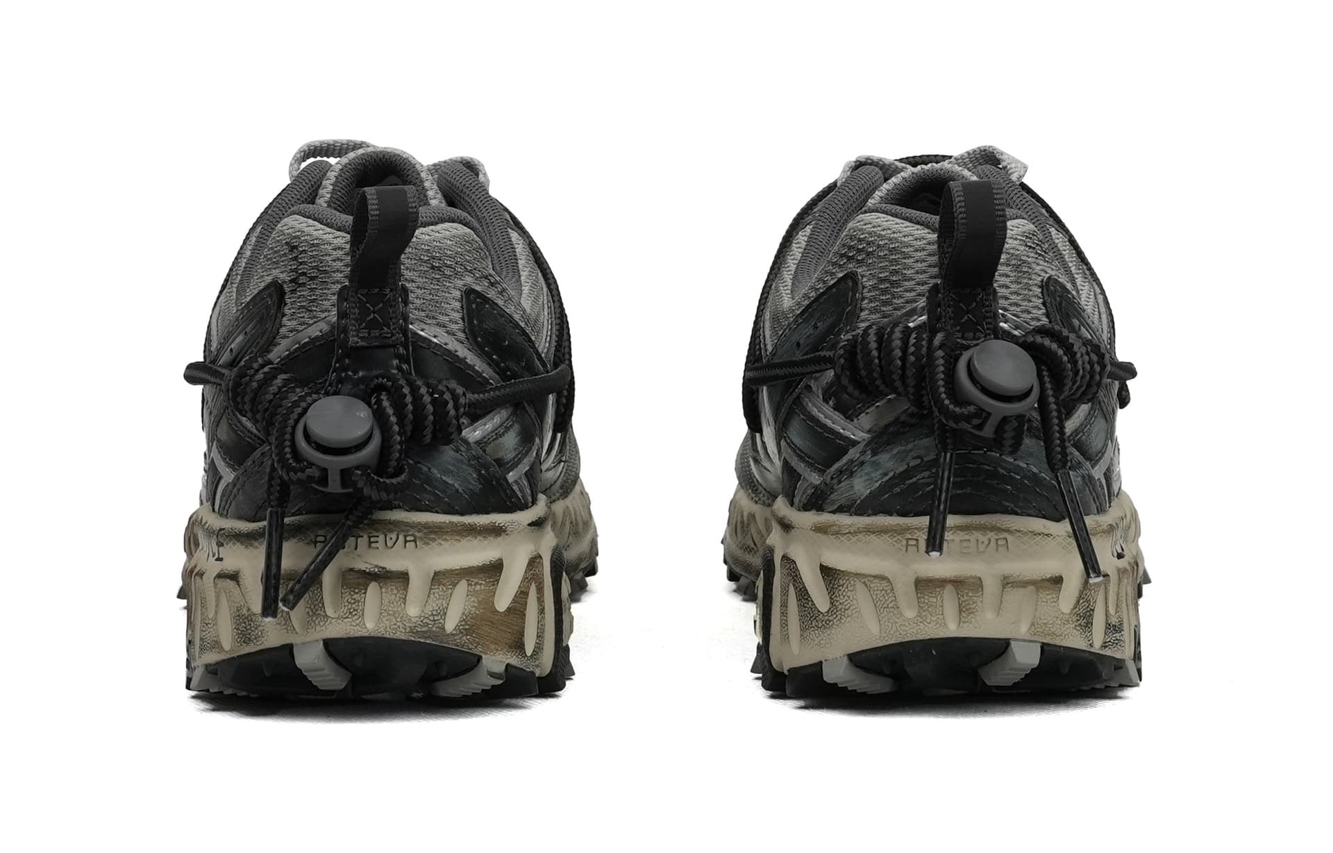 Кроссовки для бега New Balance 410 Black Silver - изображение 4