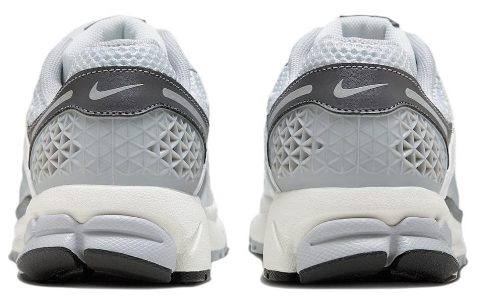 Кроссовки для бега Nike Air Zoom Vomero 5 Beige — фото 4