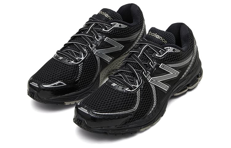 Кроссовки для бега New Balance 860 Black White - изображение 3