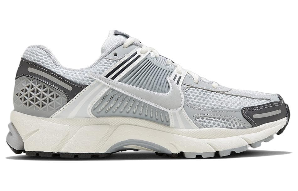 Кроссовки для бега Nike Air Zoom Vomero 5 Beige — фото 2