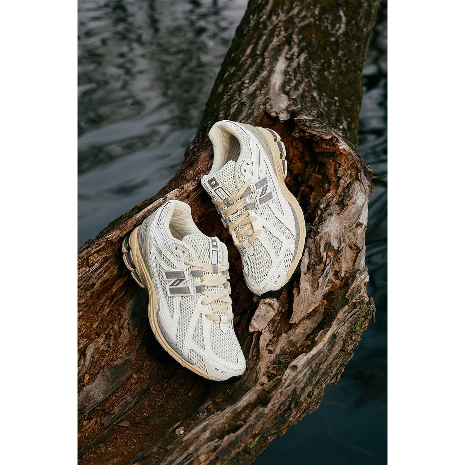 Кроссовки для бега New Balance 1906R White Grey - изображение 11