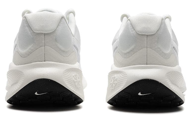 Кроссовки для бега Nike REVOLUTION 7 - изображение 3
