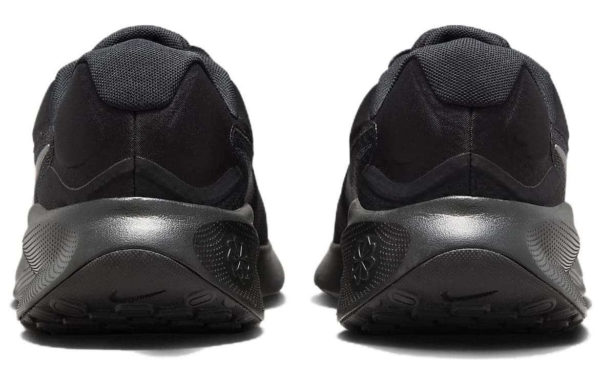 Кроссовки для бега Nike REVOLUTION 7 - изображение 5