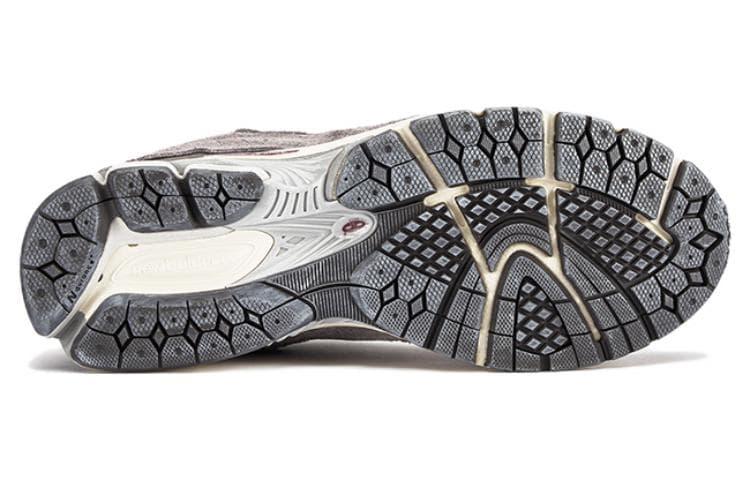 Кроссовки для бега New Balance 2002R Purple - изображение 7
