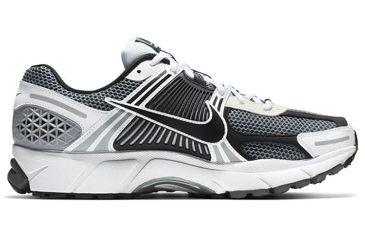 Кроссовки для бега Nike Air Zoom Vomero 5 SE SP — фото 2