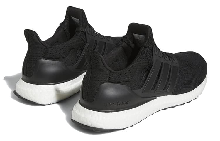Кроссовки для бега adidas Ultraboost 1.0 - изображение 4