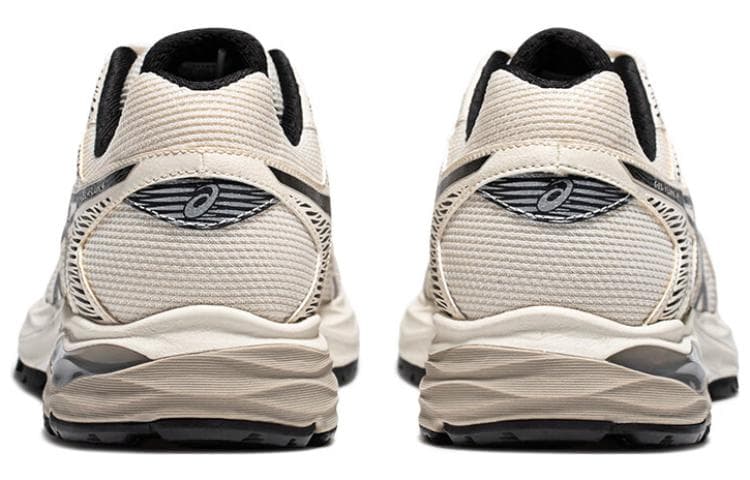 Кроссовки для бега Asics Gel-Flux 4 Beige Black - изображение 4