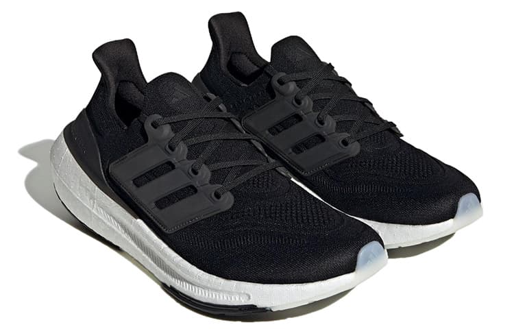 Кроссовки для бега adidas Ultraboost Light Black White - изображение 3