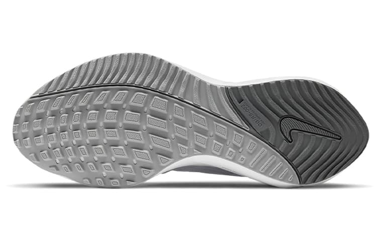 Кроссовки для бега Nike Air Zoom Vomero 15 — фото 6