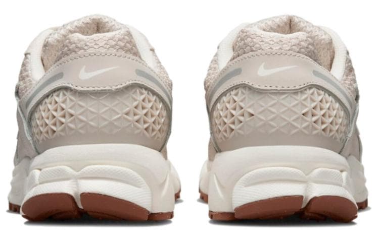 Кроссовки для бега Nike Air Zoom Vomero 5 Beige — фото 5