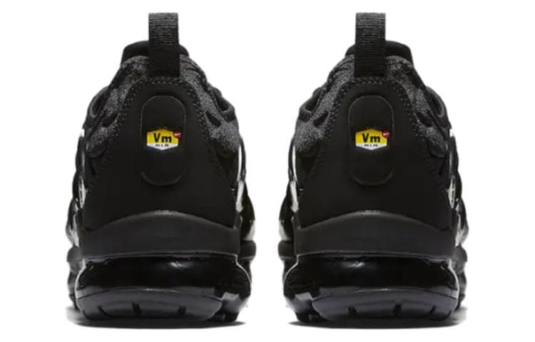 Кроссовки для бега Nike Vapormax Plus Black - изображение 4