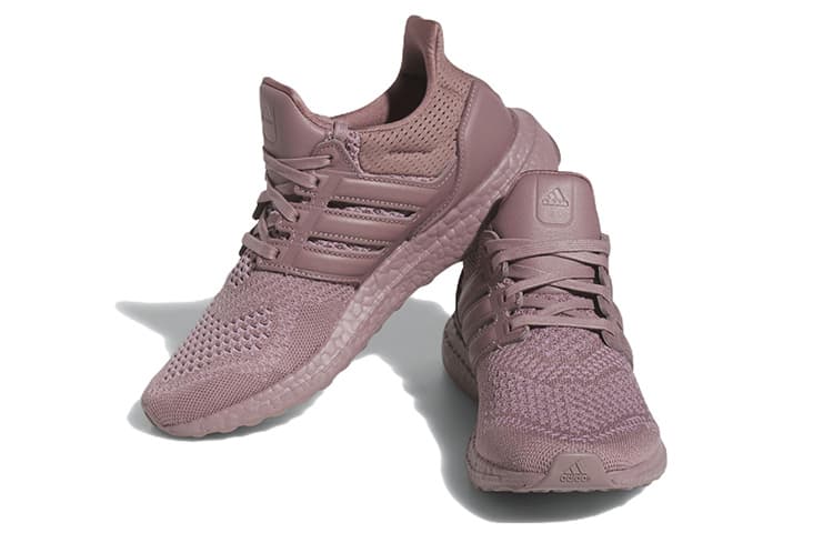 Кроссовки для бега adidas Ultraboost 1.0 Purple - изображение 3