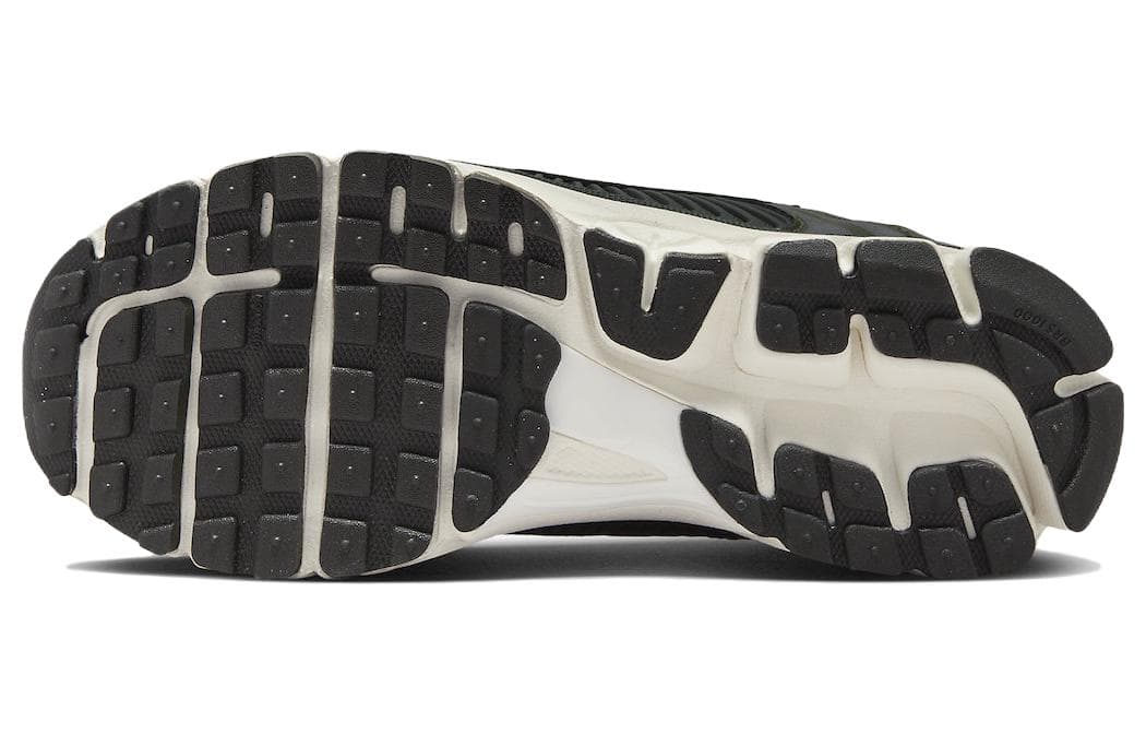 Кроссовки для бега Nike Air Zoom Vomero 5 Black Green — фото 6