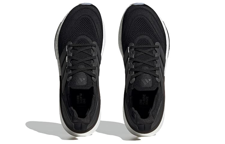 Кроссовки для бега adidas Ultraboost Light Black White - изображение 5