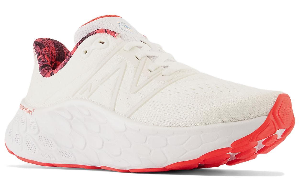Кроссовки для бега New Balance TCS New York City Marathon Fresh Foam X More V4 - изображение 3