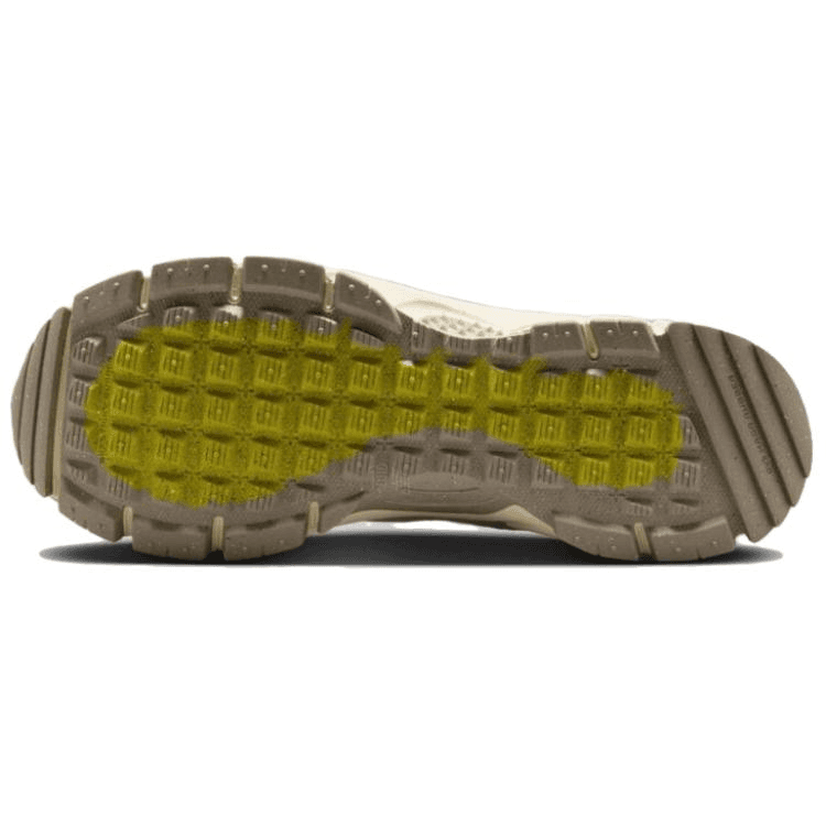 Кроссовки для бега Nike Zoom Vomero Roam Beige — фото 6