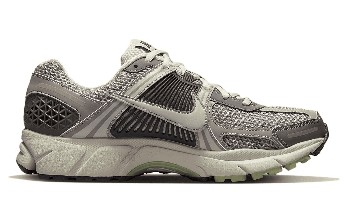 Кроссовки для бега Nike Air Zoom Vomero 5 Grey Black — фото 2