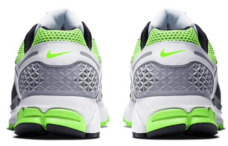 Кроссовки для бега Nike Air Zoom Vomero 5 SE SP — фото 4